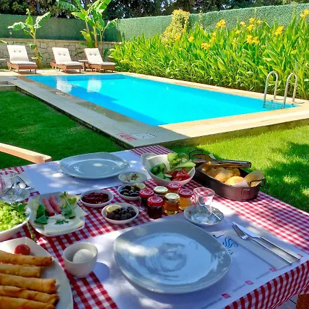 B&B 레 벤트 알라차티 오텔 Çeşme