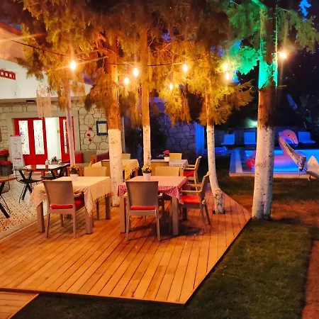 레 벤트 알라차티 오텔 B&B *