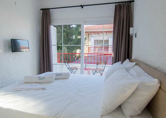 Le Vent Alacati Bed & Breakfast *